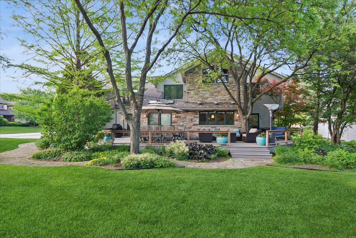 500 Parkview Place Burr Ridge, IL 60527 - Photo 35 of 43
