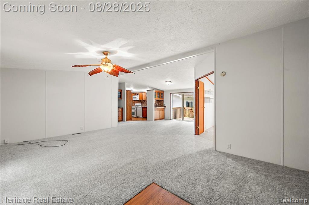 5354 Rensselear Drive Lapeer, MI 48446 - Photo 3 of 46