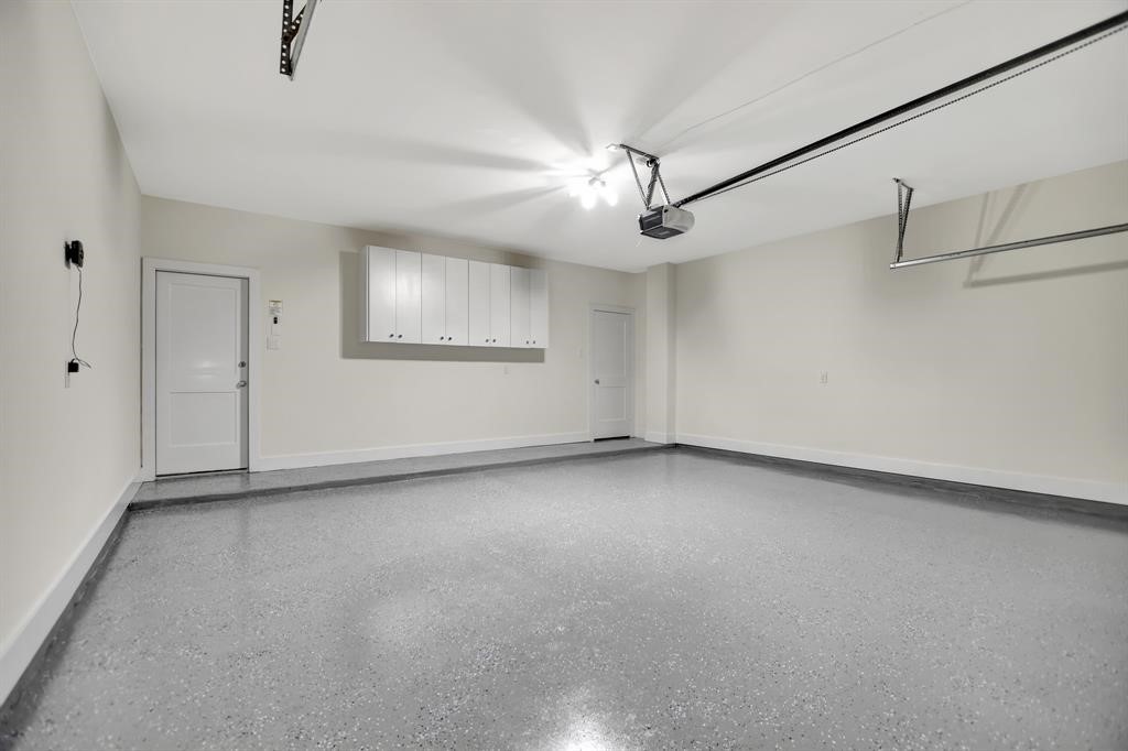 20 Evanston Street Houston, TX 77015 - Photo 10 of 31 a view of an empty room with a window