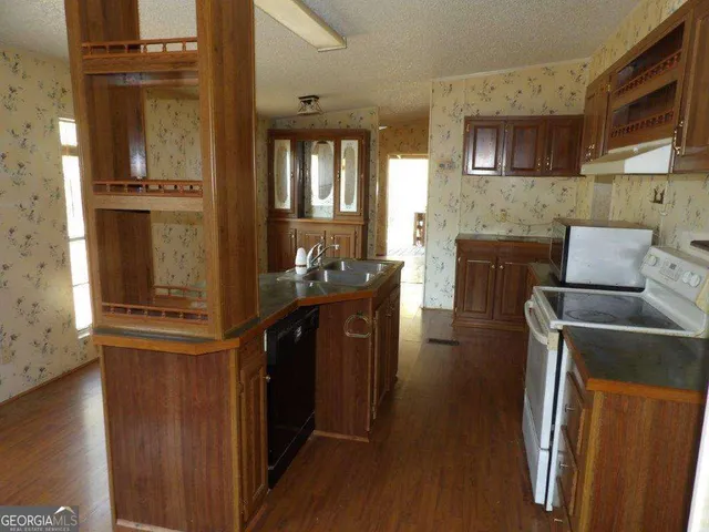 $54,900 | 111 Sunnyside Drive, Box Springs, GA 31801