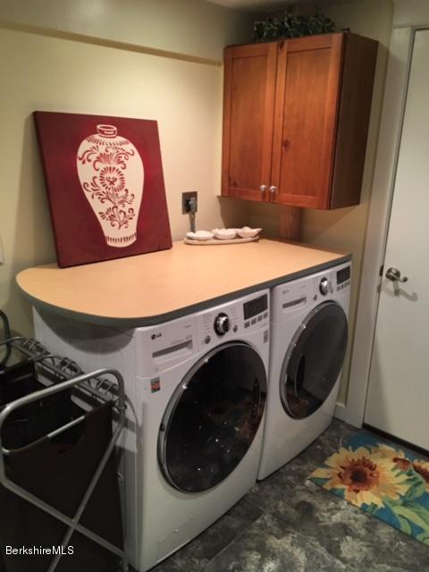 17 Spring Road Adams, MA 01220 - Photo 21 of 37 a utility room with dryer and washer