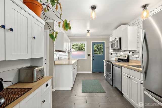 $525,000 | 6329 South J Street, Tacoma, WA 98408