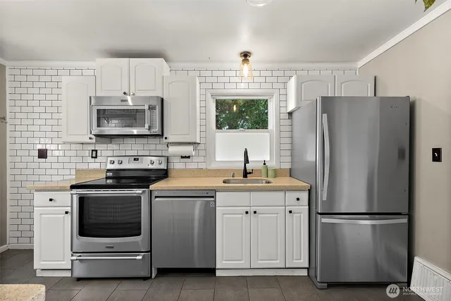 $525,000 | 6329 South J Street, Tacoma, WA 98408