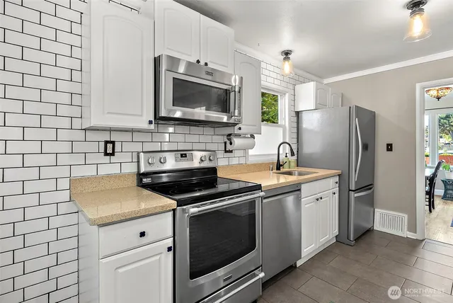 $525,000 | 6329 South J Street, Tacoma, WA 98408