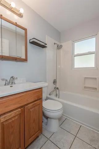 $159,000 | 10701 St Henry Lane, St. Ann, MO 63074