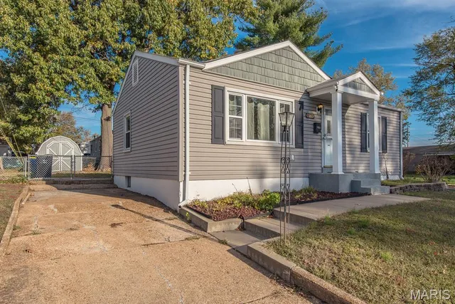 $159,000 | 10701 St Henry Lane, St. Ann, MO 63074