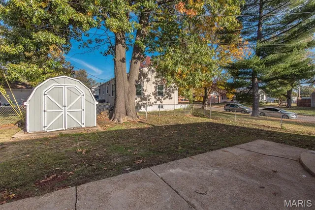 $159,000 | 10701 St Henry Lane, St. Ann, MO 63074