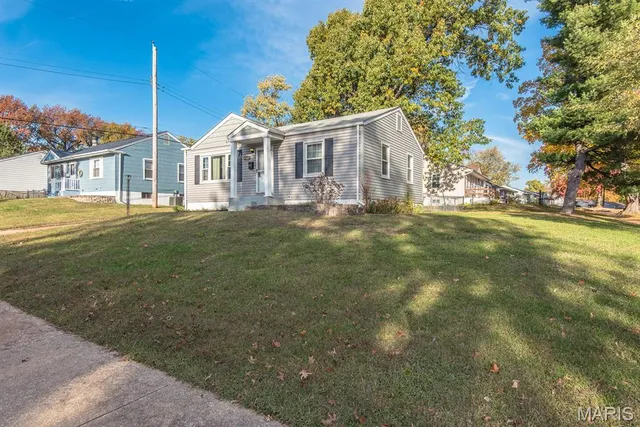 $159,000 | 10701 St Henry Lane, St. Ann, MO 63074