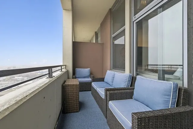 $2,500 | 900 North Kingsbury Street, Unit 1110, Chicago, IL 60610