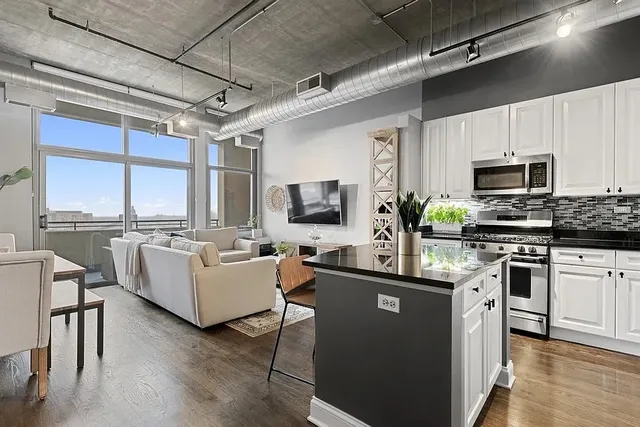 $2,500 | 900 North Kingsbury Street, Unit 1110, Chicago, IL 60610