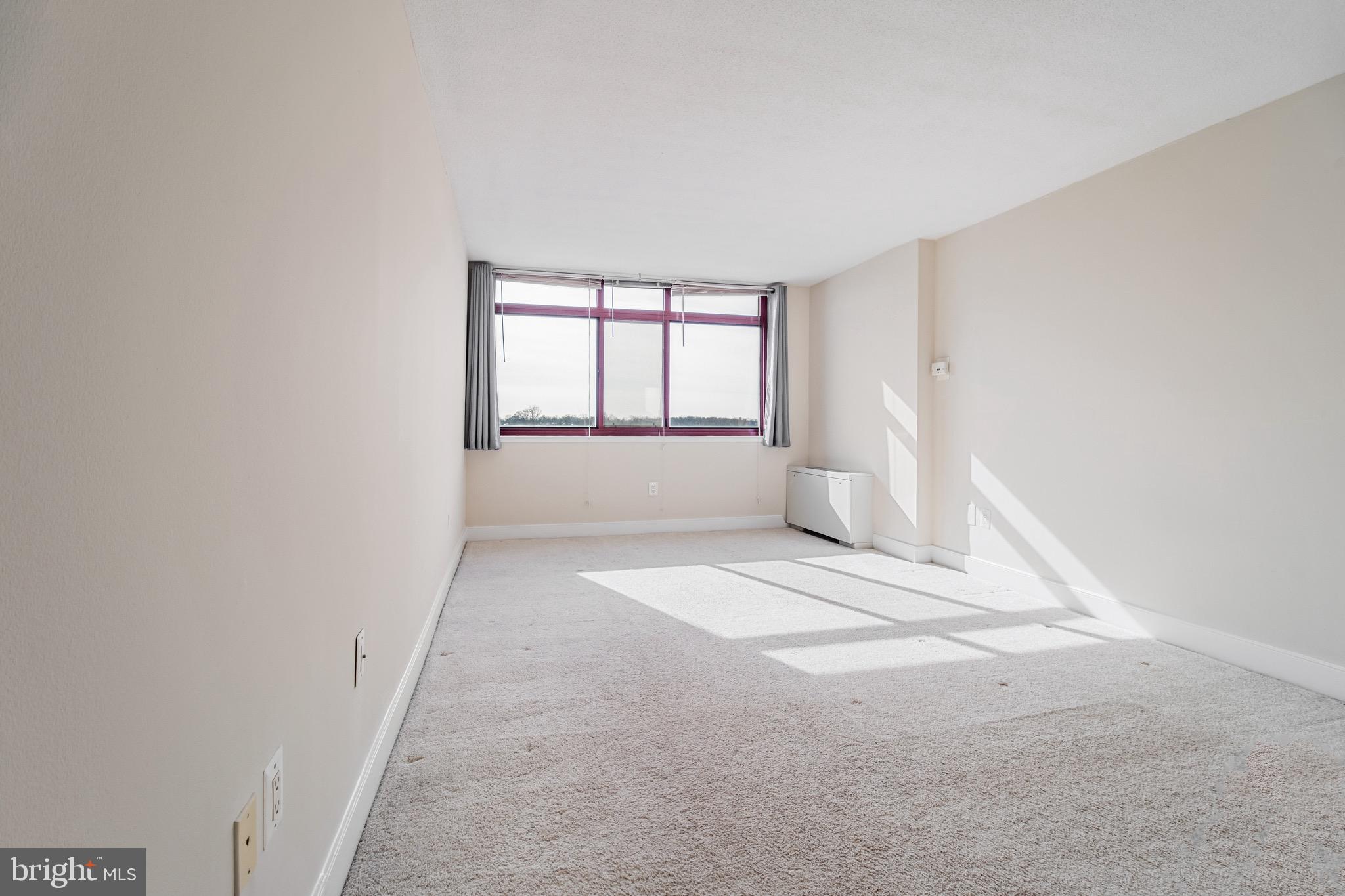 1220 Blair Mill Road, Unit 801 Silver Spring, MD 20910 - Photo 17 of 24