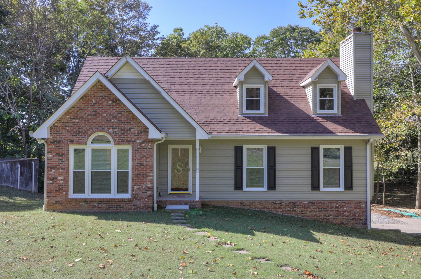 203 Timberlake Drive Springfield, TN 37172 - Photo 1 of 30 Cute as a Button!