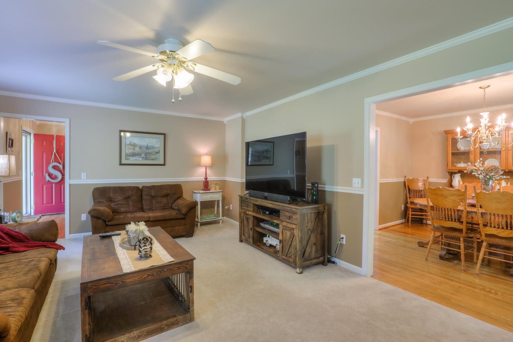 203 Timberlake Drive Springfield, TN 37172 - Photo 11 of 30 Great room