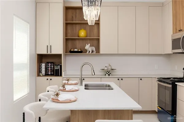 $169,500 | 4225 Heron Avenue, Unit 13, McAllen, TX 78504