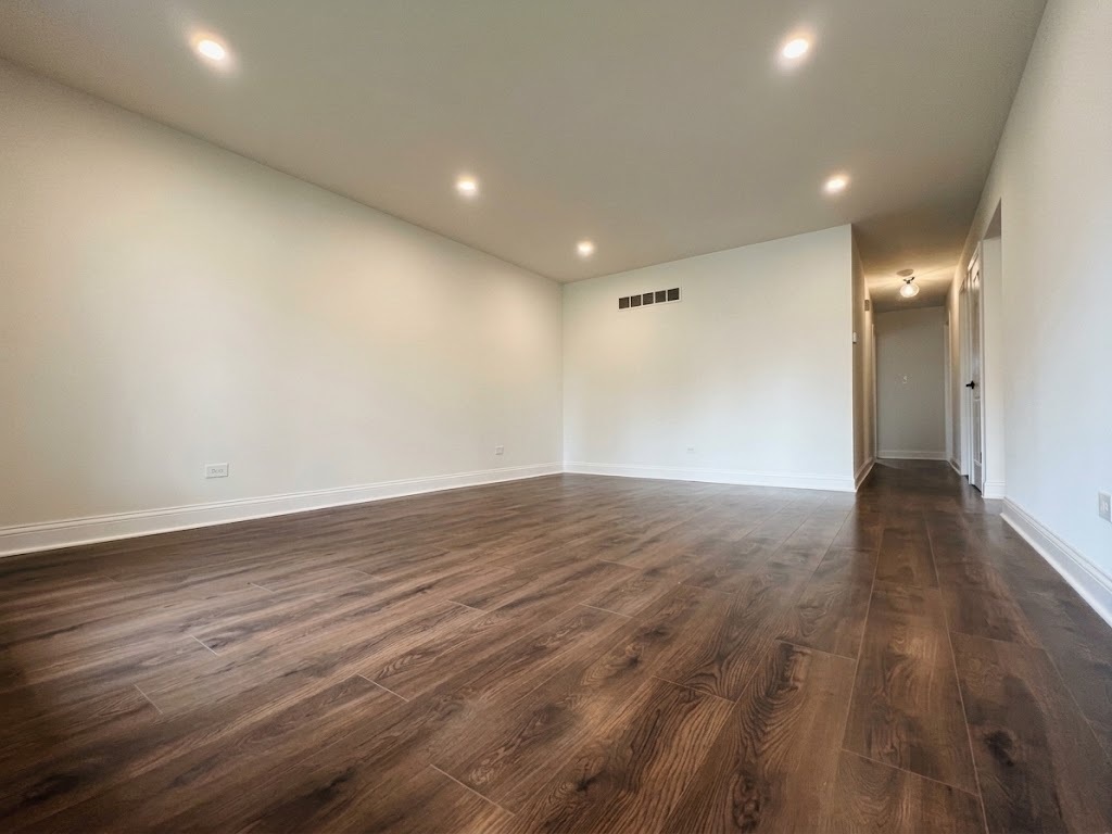 17835 Ridgewood Avenue Lansing, IL 60438 - Photo 5 of 21 Gallery Image 5