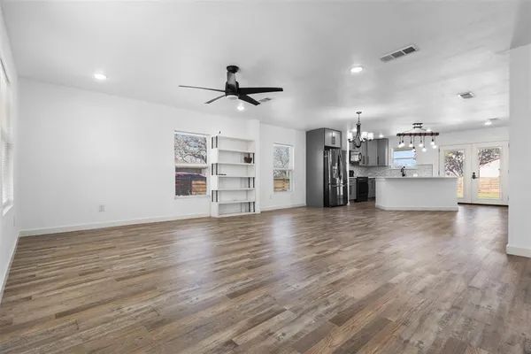 $395,000 | 1024 Greenlee Street, Denton, TX 76201