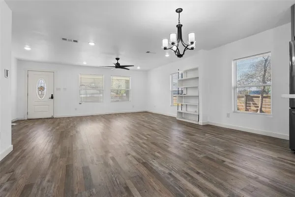 $395,000 | 1024 Greenlee Street, Denton, TX 76201