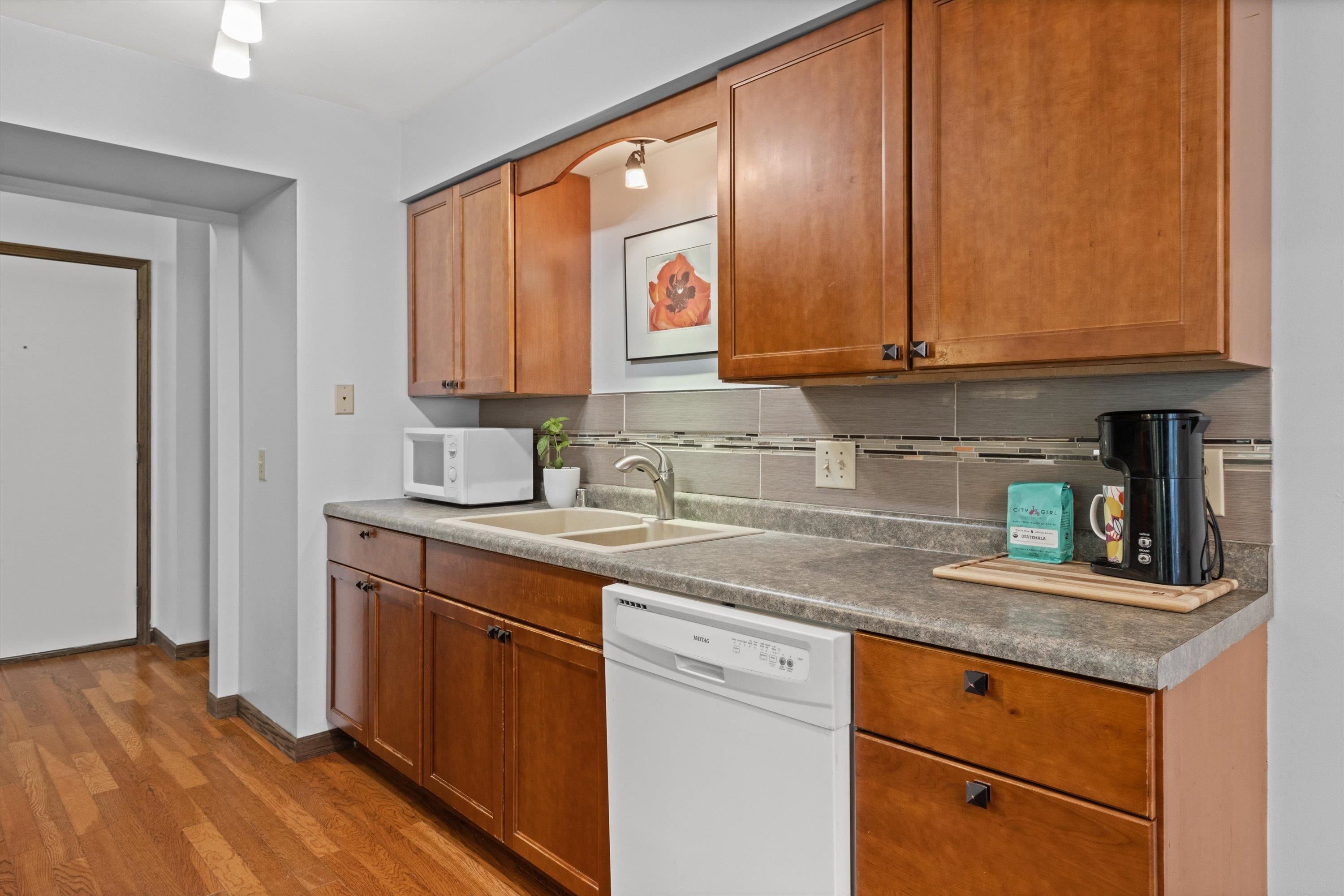 5518 Century, Unit 2 Middleton, WI 53562 - Photo 3 of 29