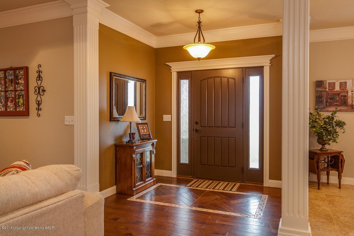 18500 Grasslands Road Bushland, TX 79124 - Photo 7 of 33 Entry into Great Room