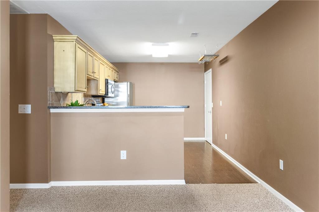 11274 South Pflumm Road Olathe, KS 66215 - Photo 11 of 24