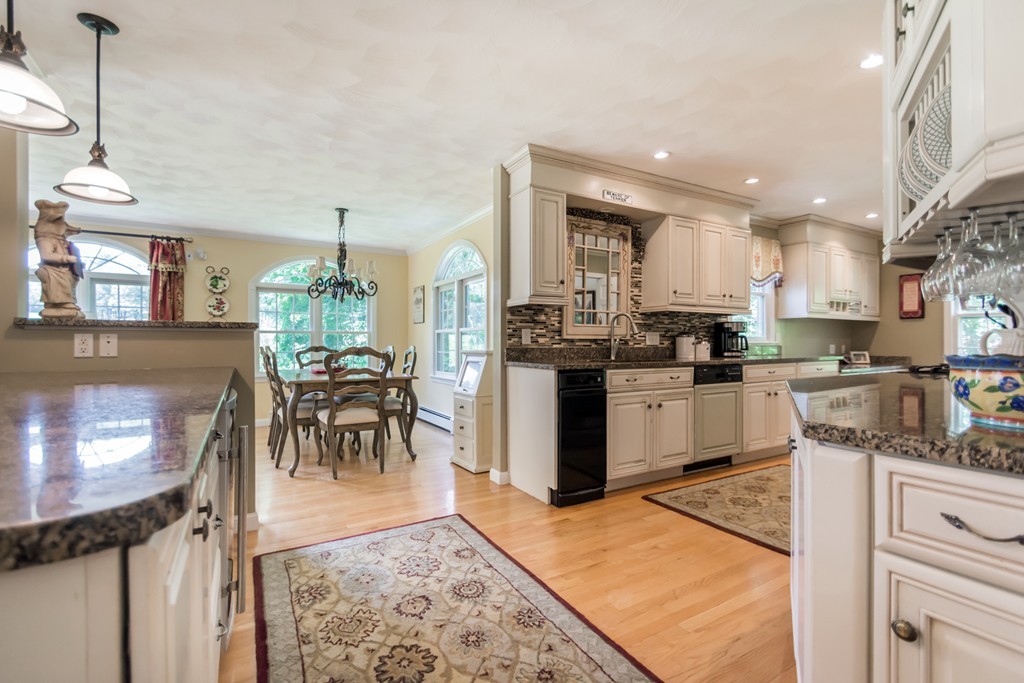 10 Blood Road Andover, MA 01810 - Photo 4 of 16 Gallery Image 4