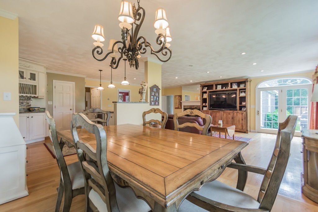 10 Blood Road Andover, MA 01810 - Photo 9 of 16 Gallery Image 9