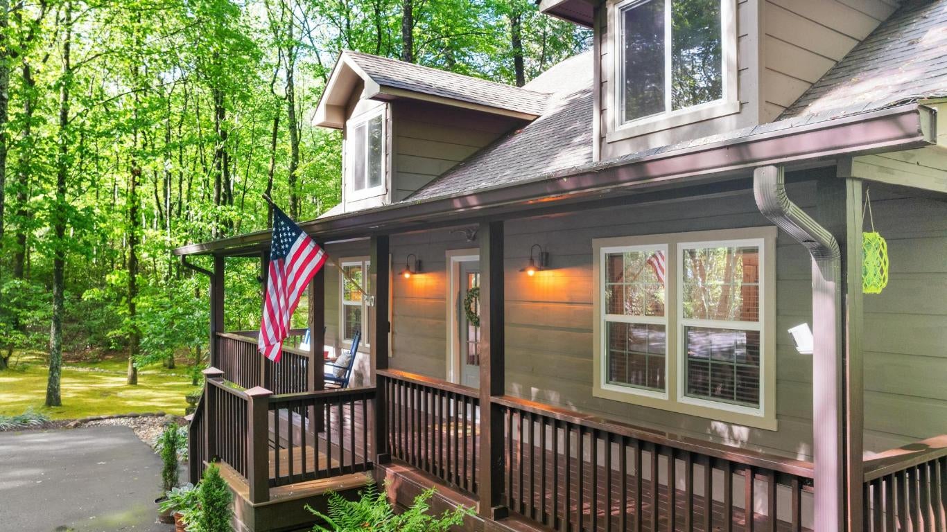599 Tower Road Sapphire, NC 28774 - Photo 28 of 39 Gallery Image 28