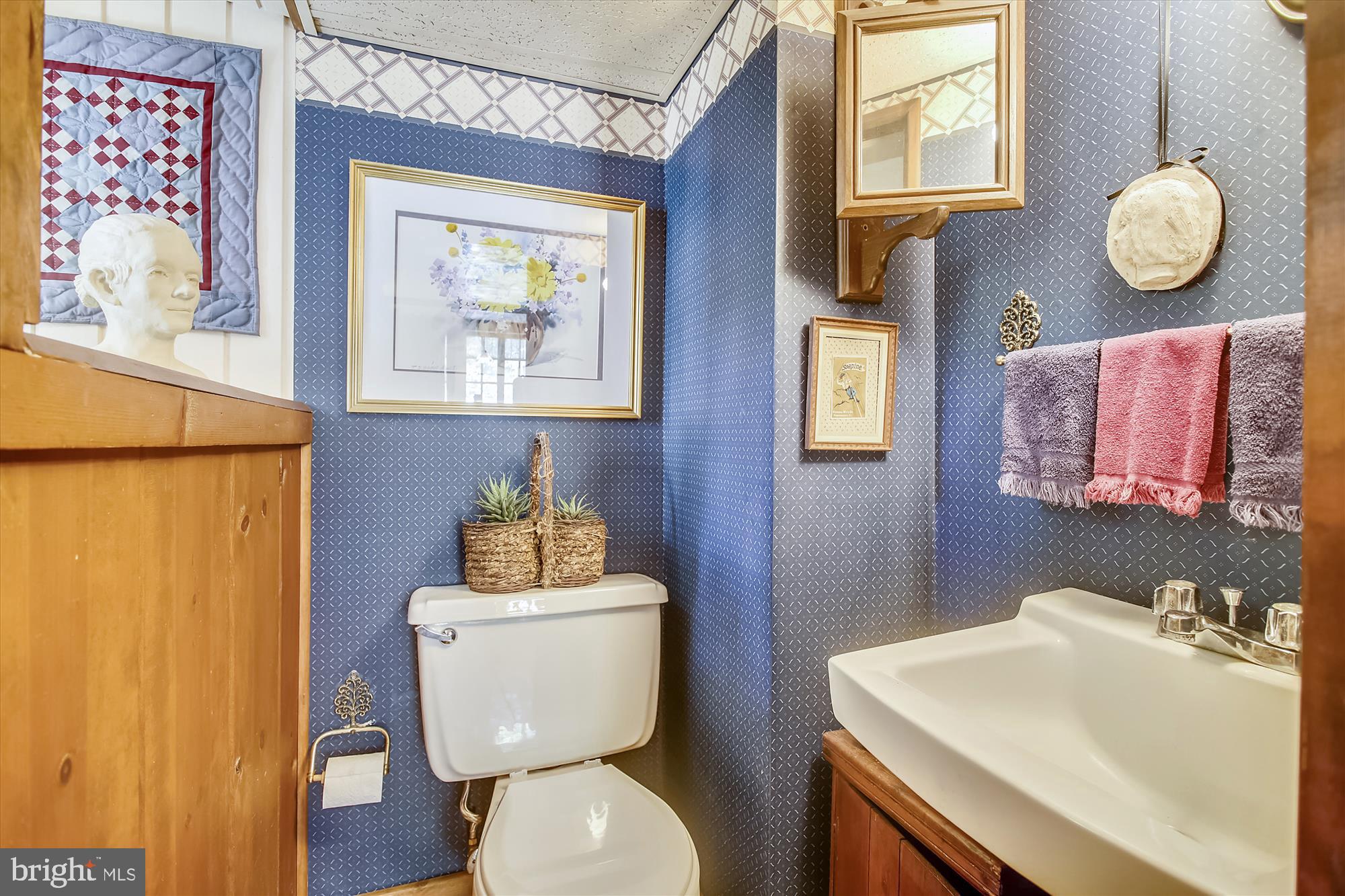1506 Berwick Road Baltimore, MD 21204 - Photo 34 of 60 Lower level powder room