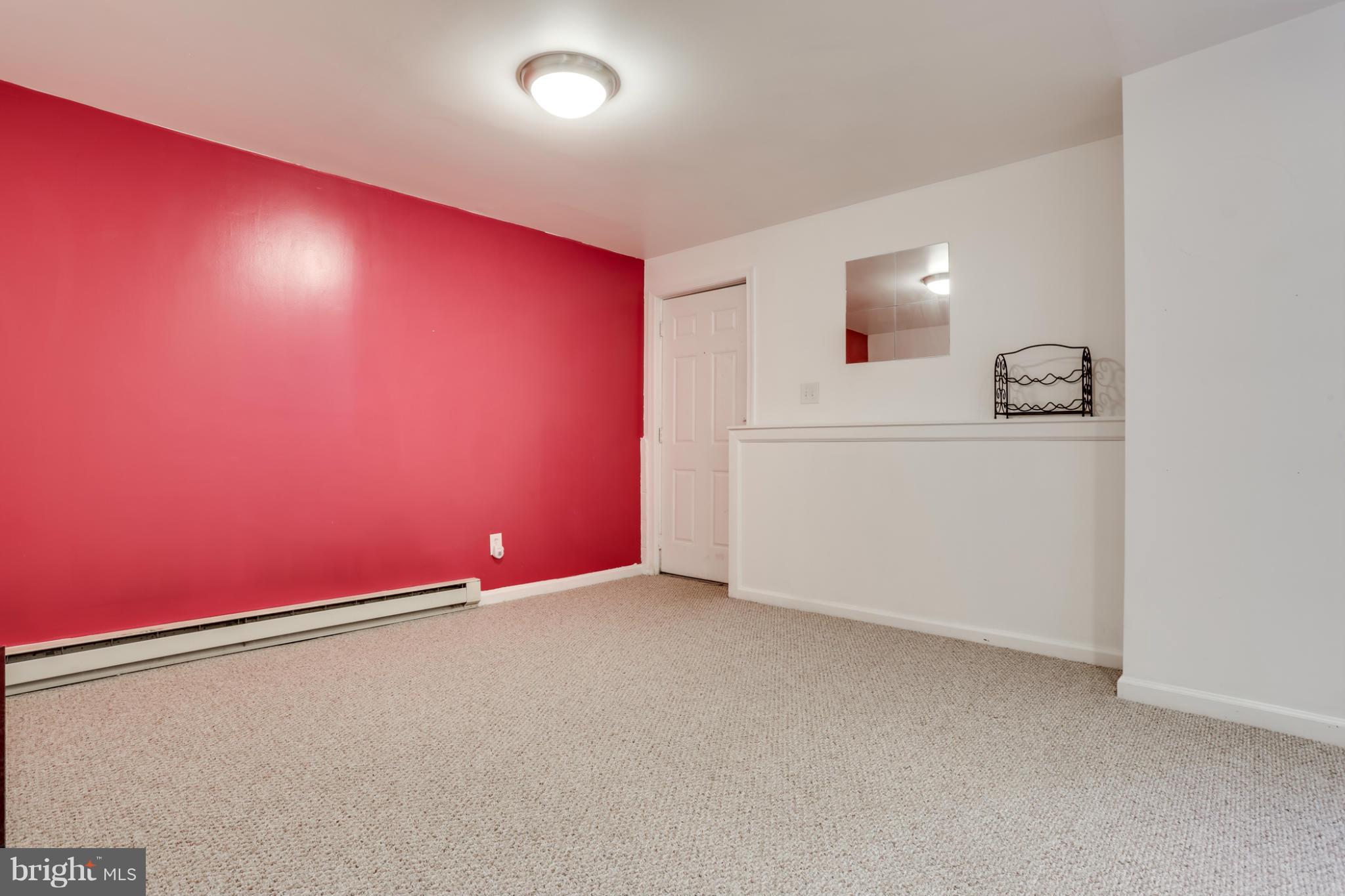 639 Nollmeyer Road Baltimore, MD 21220 - Photo 14 of 28 an empty room