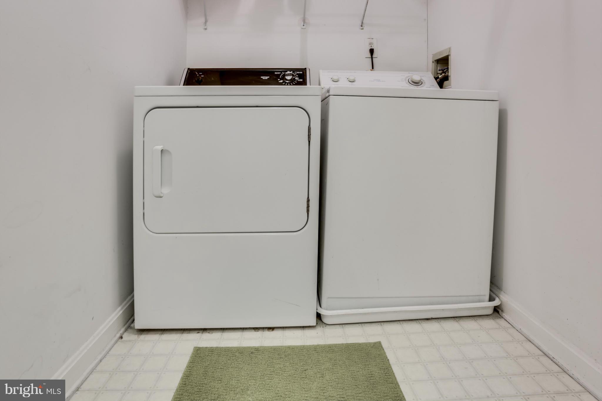 639 Nollmeyer Road Baltimore, MD 21220 - Photo 23 of 28 a utility room with dryer and washer