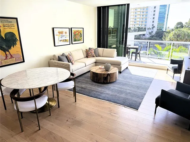 $1,700,000 | 300 South Pineapple Avenue, Unit 302, Sarasota, FL 34236