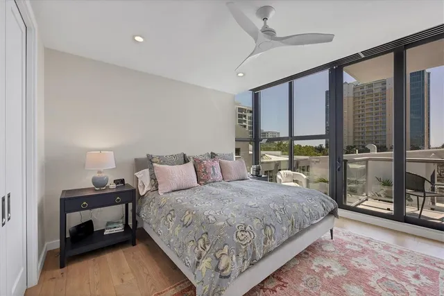 $1,700,000 | 300 South Pineapple Avenue, Unit 302, Sarasota, FL 34236