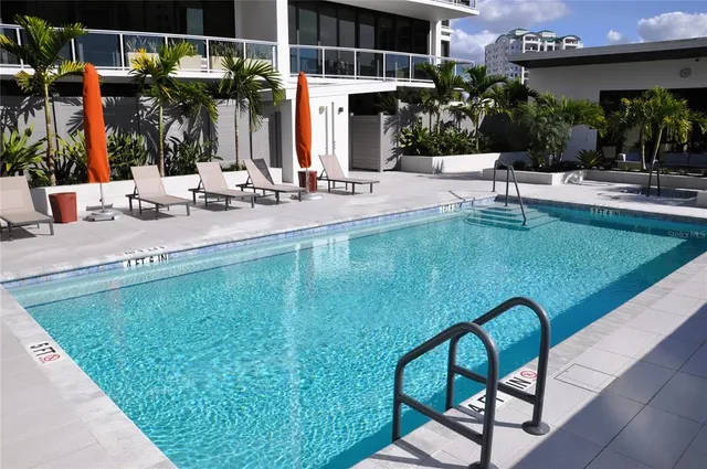 $1,700,000 | 300 South Pineapple Avenue, Unit 302, Sarasota, FL 34236