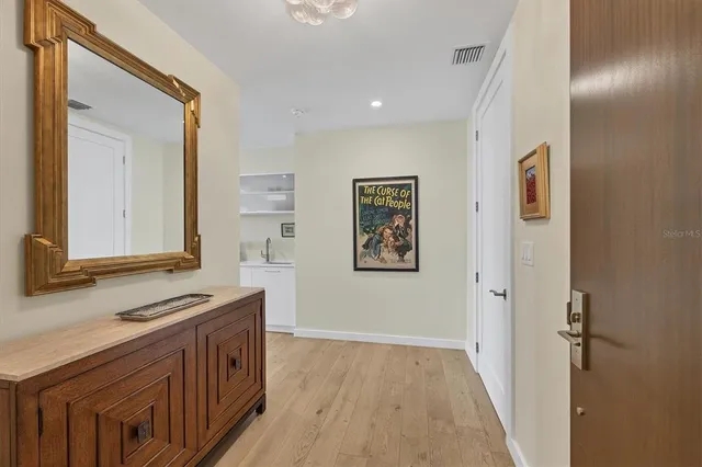 $1,700,000 | 300 South Pineapple Avenue, Unit 302, Sarasota, FL 34236