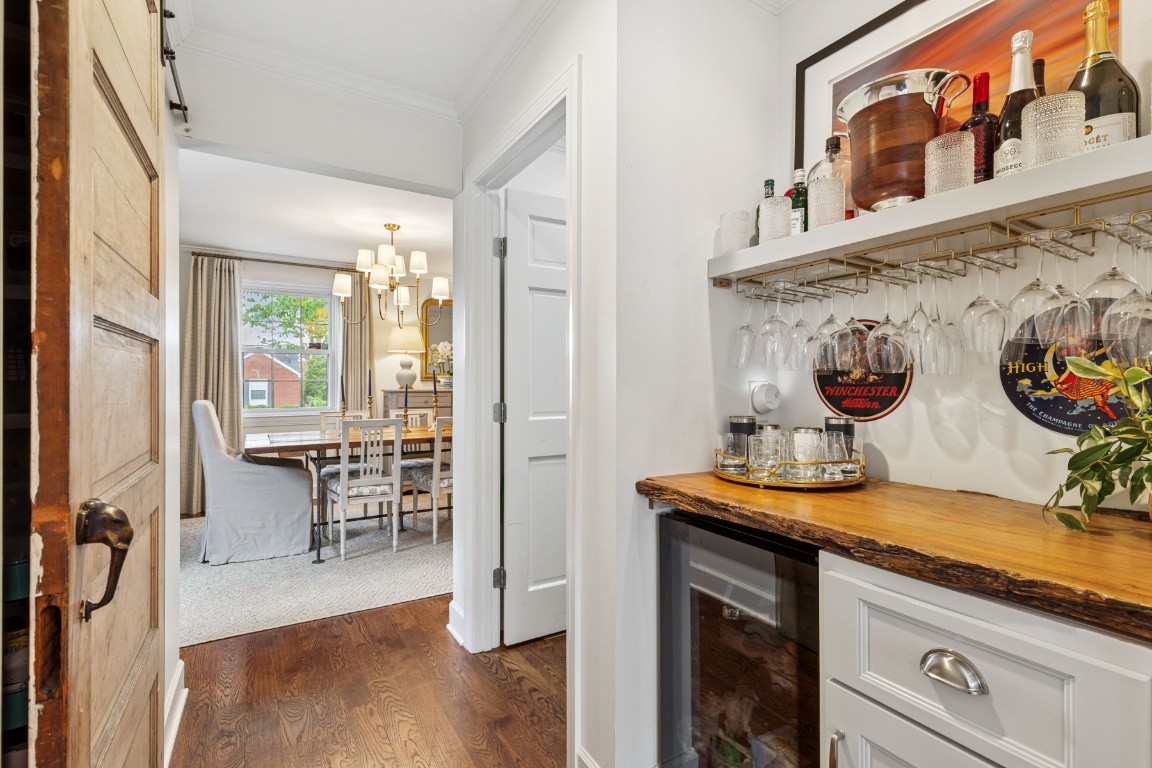 210 Cherokee Road Nashville, TN 37205 - Photo 12 of 56 a view of a livingroom with furniture and front door
