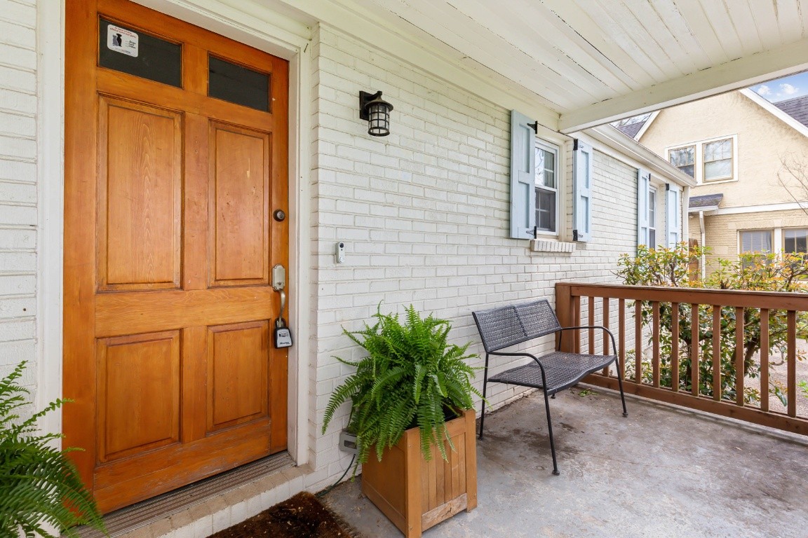 210 Cherokee Road Nashville, TN 37205 - Photo 5 of 56