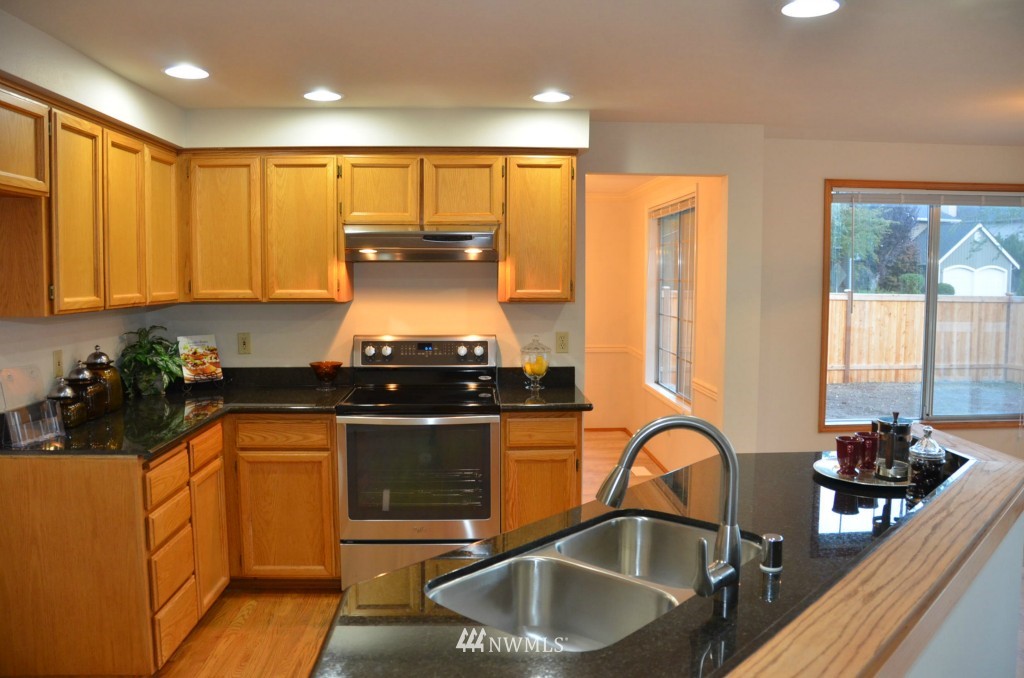 3128 209th Street Southeast Bothell, WA 98021 - Photo 2 of 22
