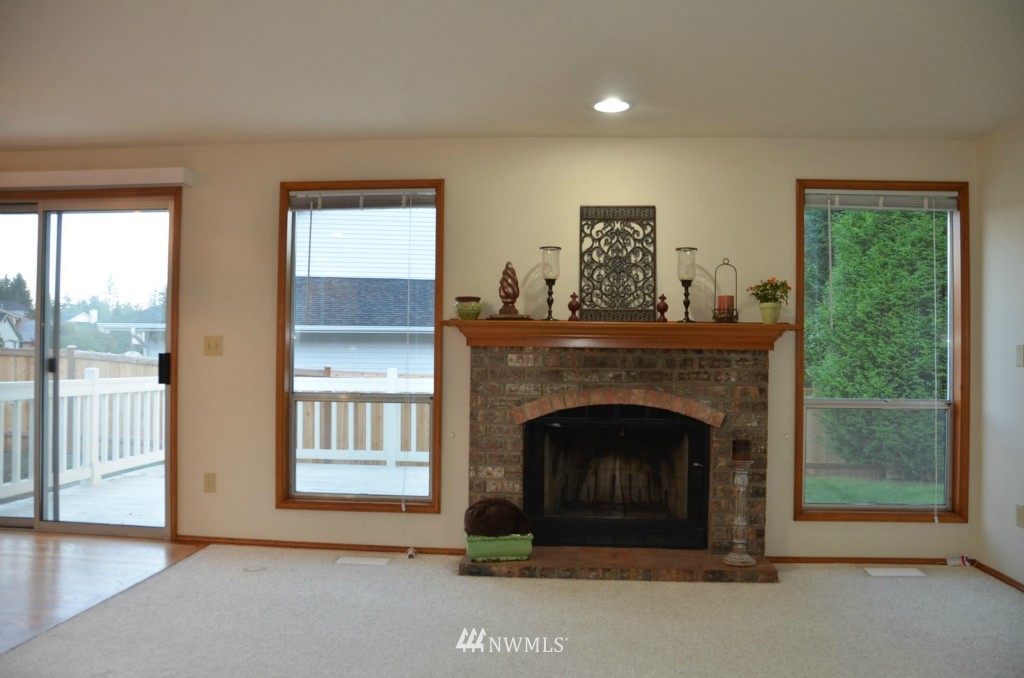 3128 209th Street Southeast Bothell, WA 98021 - Photo 11 of 22