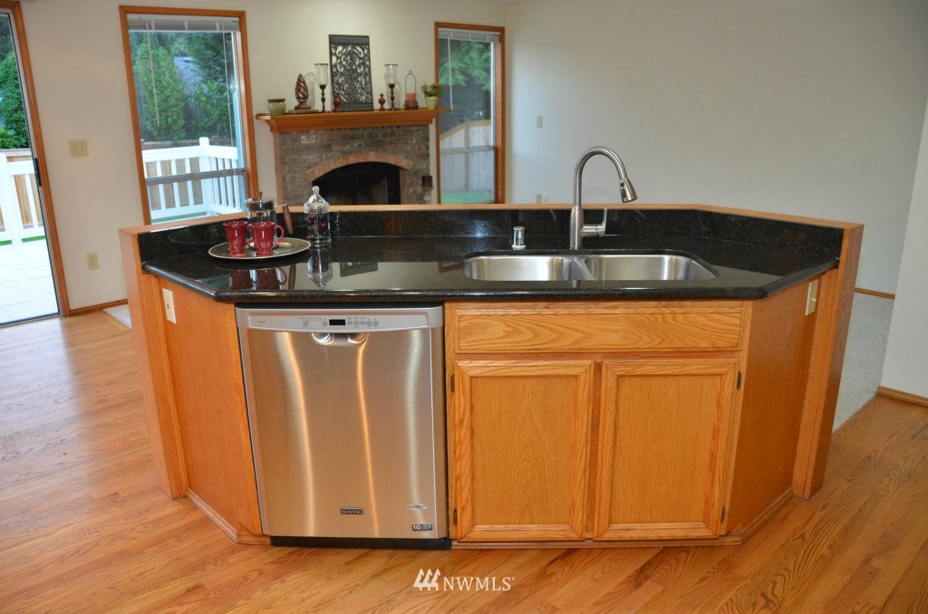 3128 209th Street Southeast Bothell, WA 98021 - Photo 5 of 22