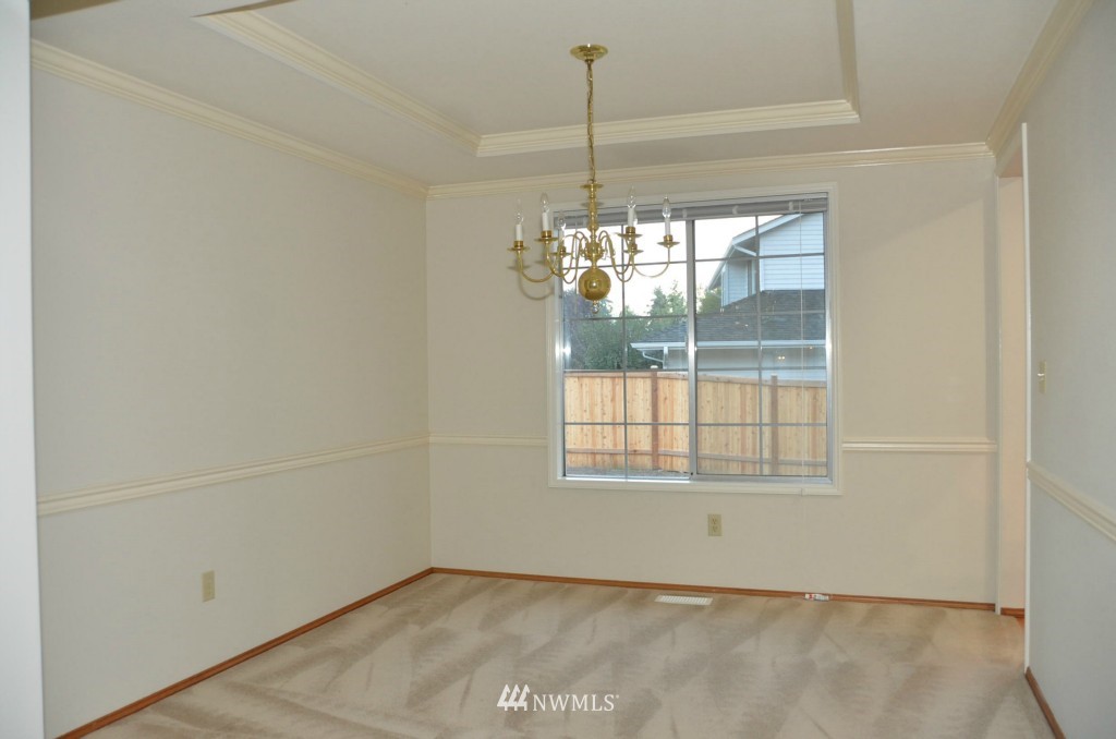 3128 209th Street Southeast Bothell, WA 98021 - Photo 10 of 22