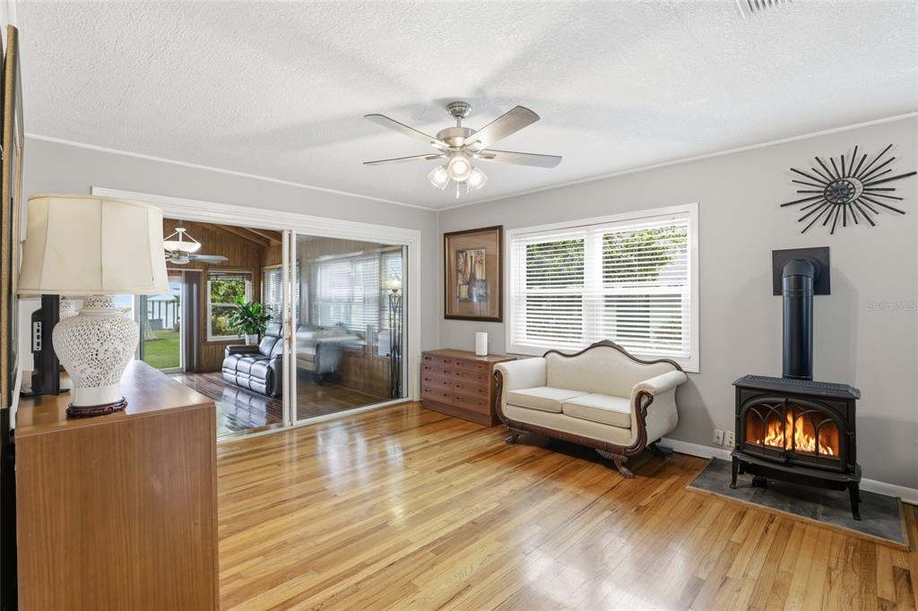 8096 Southwest County Road 18 Hampton, FL 32044 - Photo 18 of 60