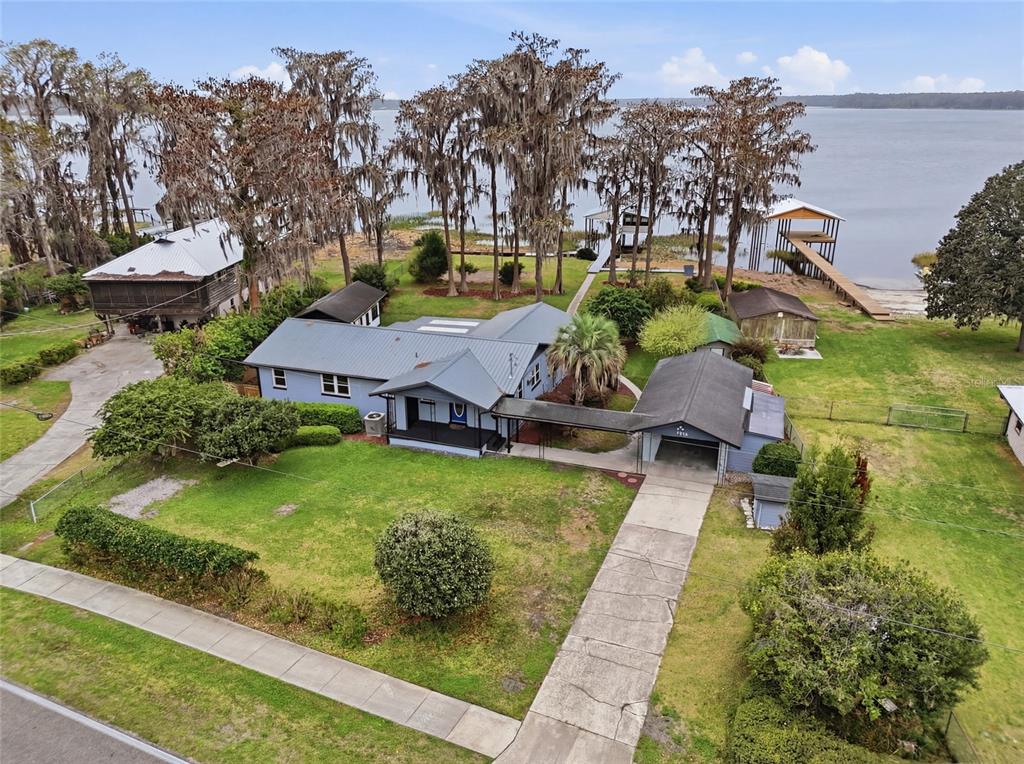 8096 Southwest County Road 18 Hampton, FL 32044 - Photo 2 of 60