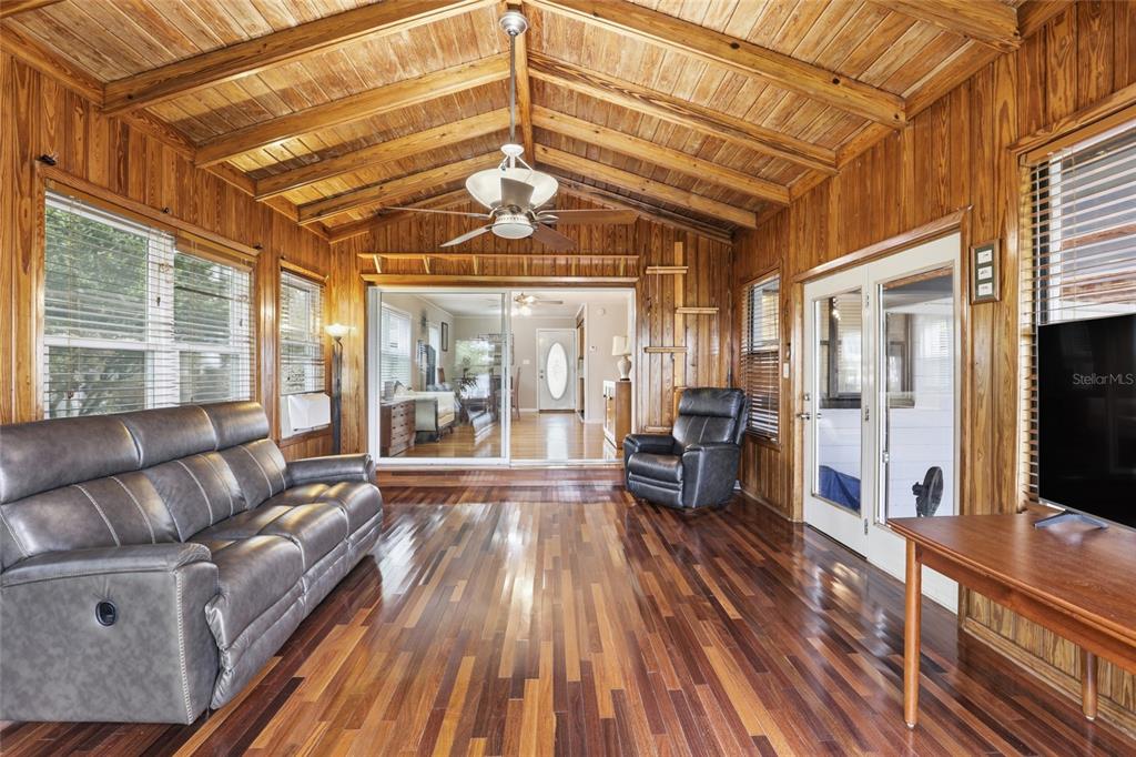 8096 Southwest County Road 18 Hampton, FL 32044 - Photo 21 of 60