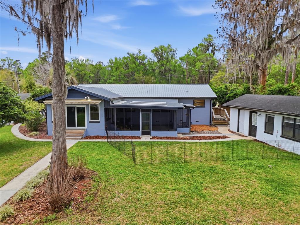 8096 Southwest County Road 18 Hampton, FL 32044 - Photo 43 of 60