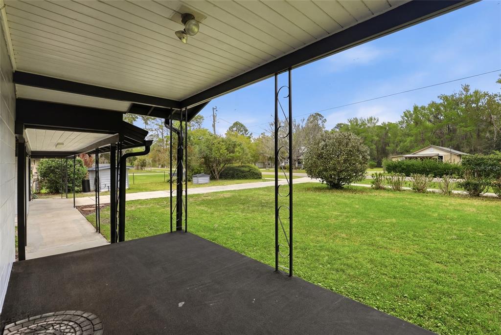 8096 Southwest County Road 18 Hampton, FL 32044 - Photo 7 of 60