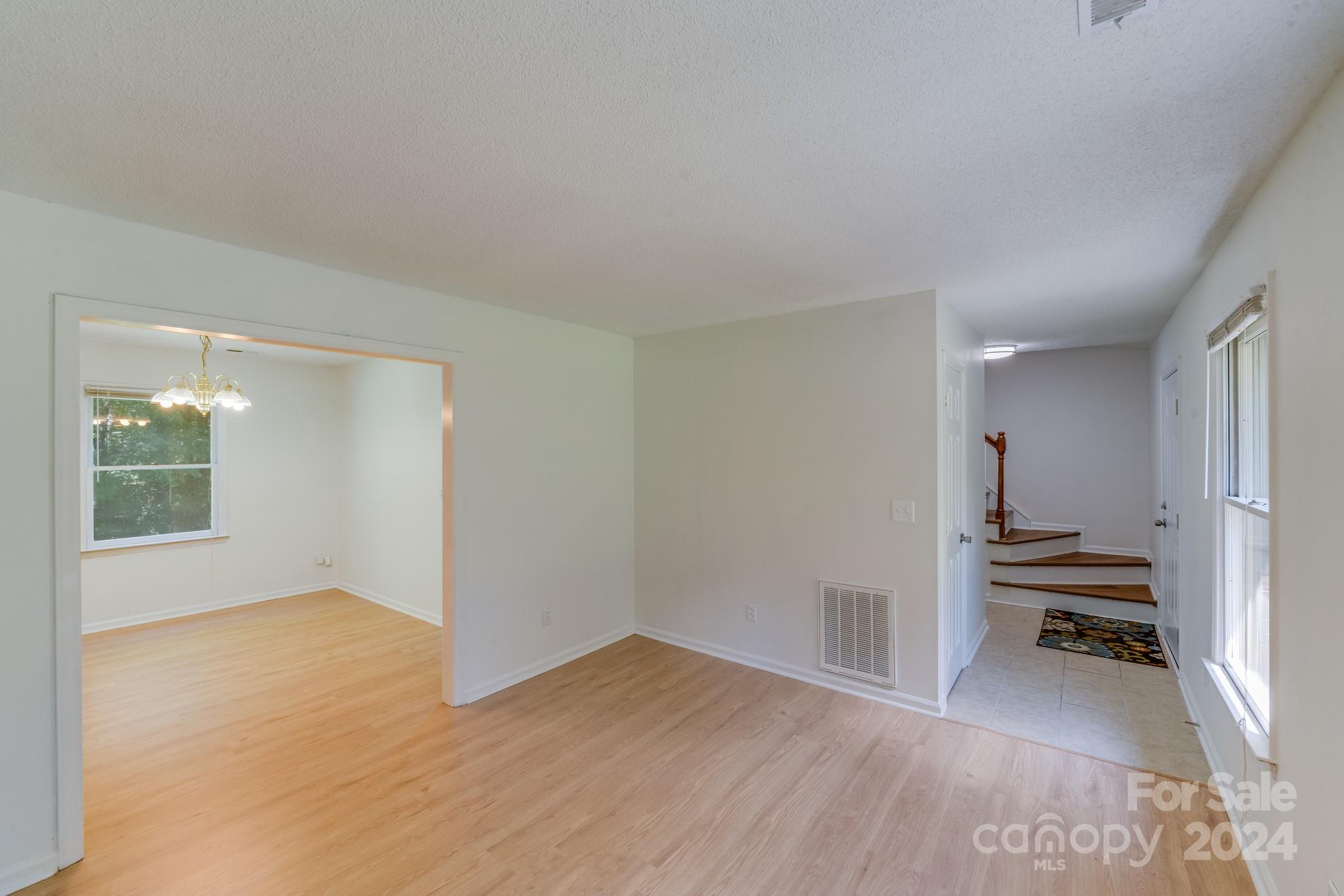 911 Foxborough Road Charlotte, NC 28213 - Photo 23 of 33