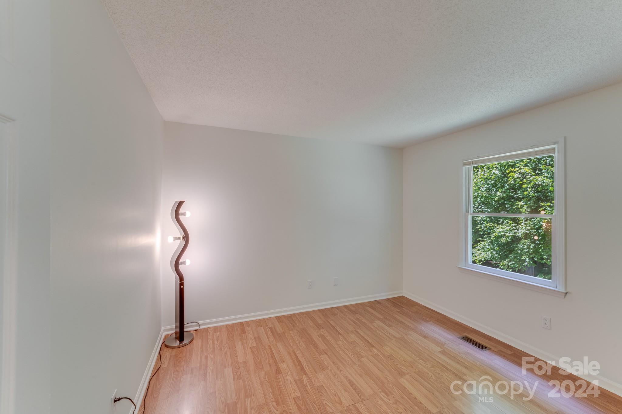 911 Foxborough Road Charlotte, NC 28213 - Photo 28 of 33