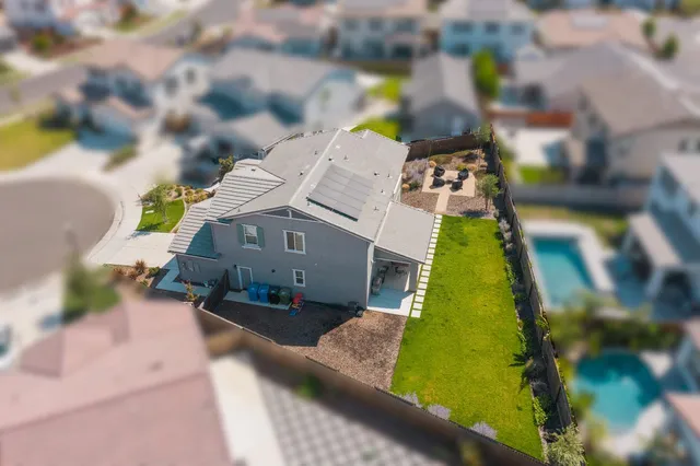 a picture of a building