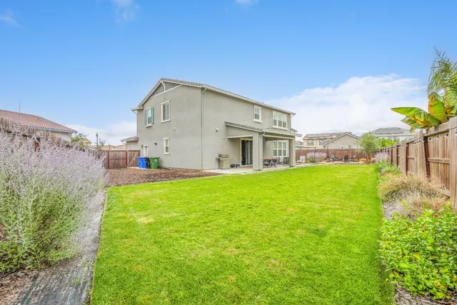 $869,900 | 10501 Tavoras Court, Elk Grove, CA 95757