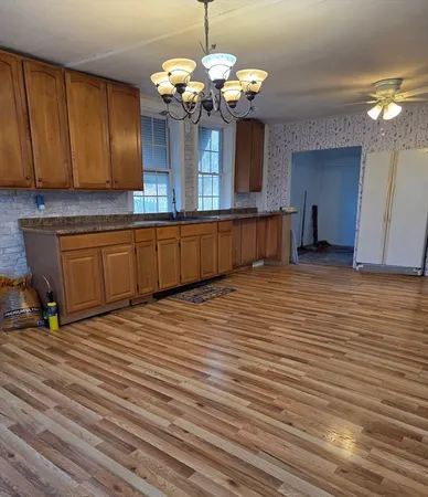 $350,000 | 10 Bates Hill Road, Sturbridge, MA 01518